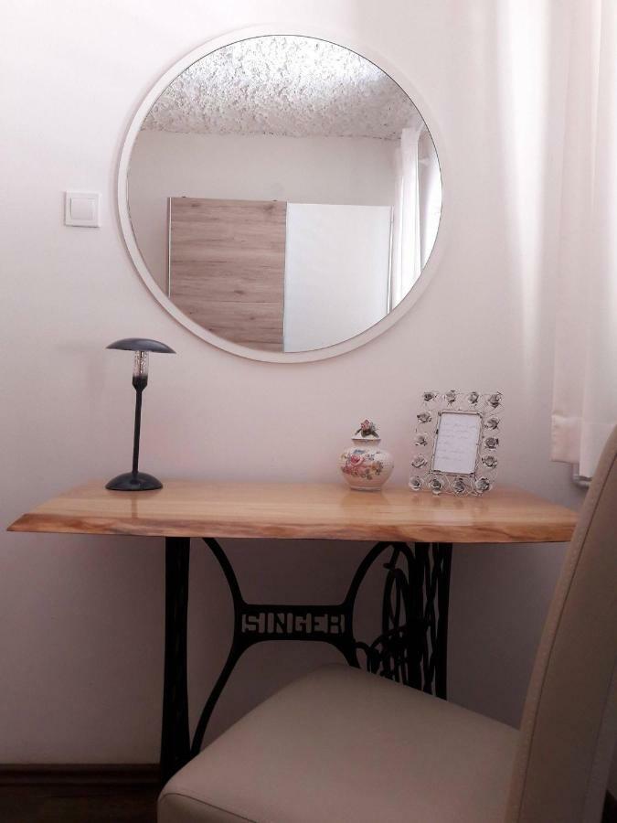 Spacious Apartment "Ana" On Lake Sabljaci 오굴린 외부 사진